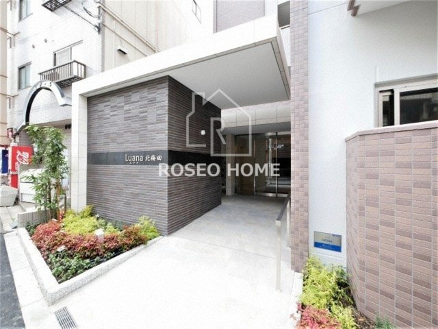 ルアナ北梅田のエントランス