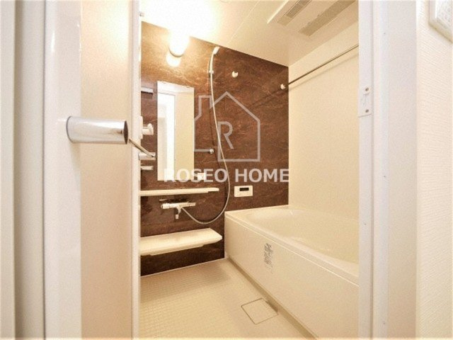 ルアナ北梅田の浴室