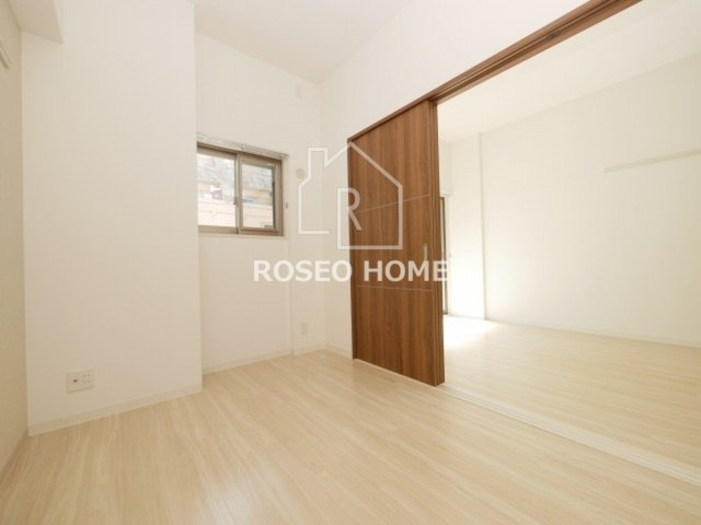 ルボワ天満橋の洋室