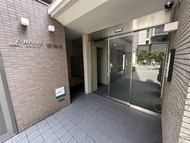 ルチューレ西梅田のエントランス