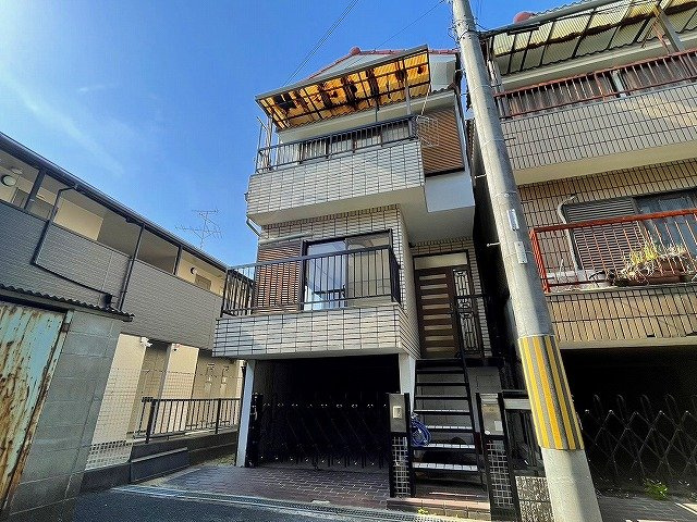 奈良市古市町1665-7戸建の外観|キレイな外観です。