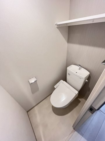 大阪市城東区中浜２丁目の賃貸マンションのトイレ