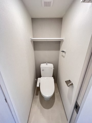 大阪市城東区中浜２丁目の賃貸マンションのトイレ