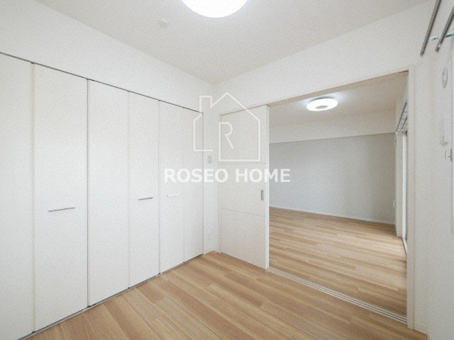 ポラリス松ヶ枝の洋室