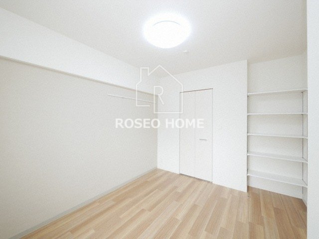 ポラリス松ヶ枝の洋室