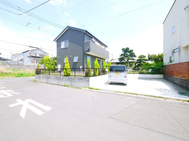 茂原市八千代1　中古戸建の駐車場|令和3年5月築　３LDK  都市ガス　駐車2台可能 JR外房線茂原駅徒歩約15分