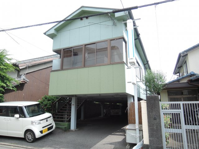 グリーンハイツの外観