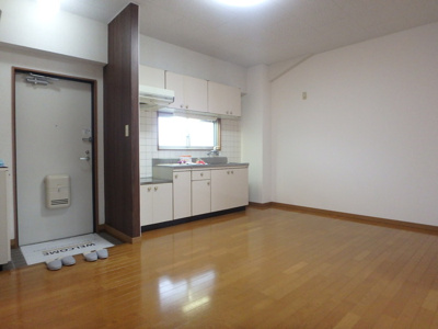 【居間・リビング】 | 井上ハイツ