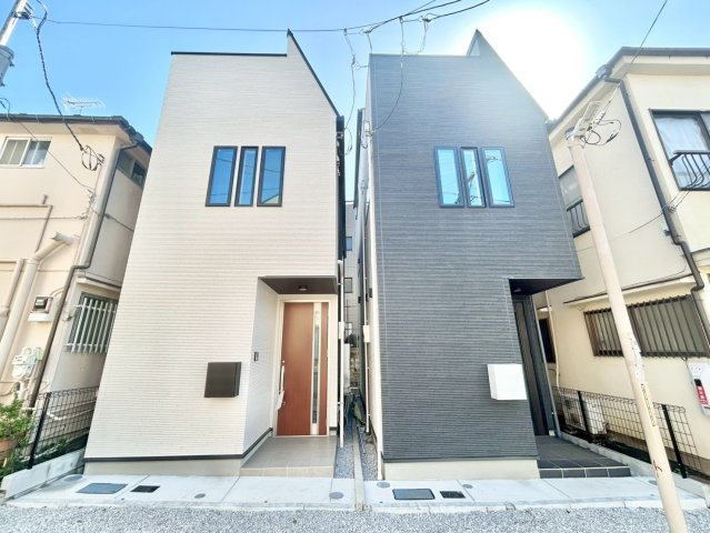 新宿区高田馬場4丁目　新築戸建　残1棟