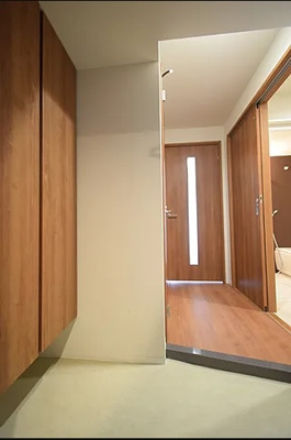 【玄関】 | フロレシエンテ梅田北