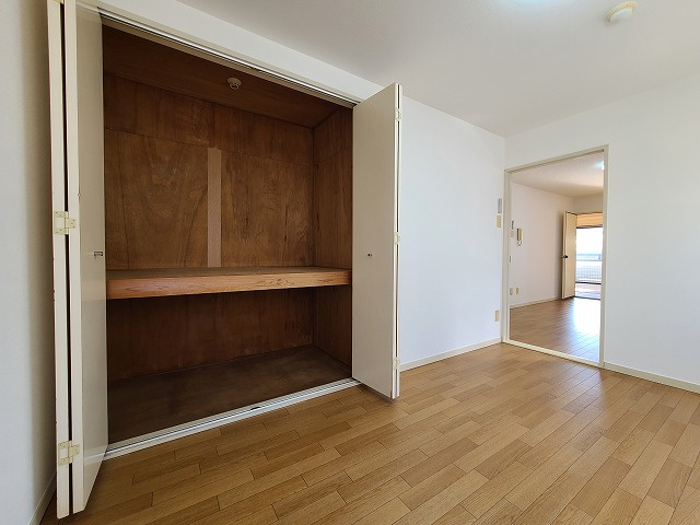 グランパール川口の洋室