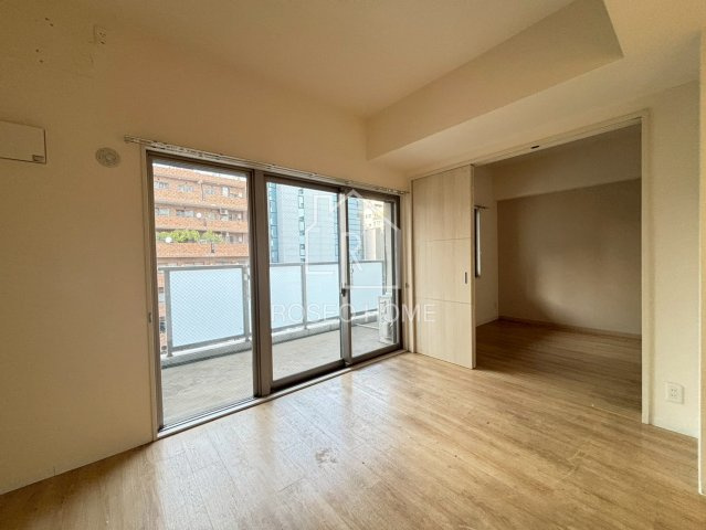 ブルフォルトゥーナ扇町の居間・リビング