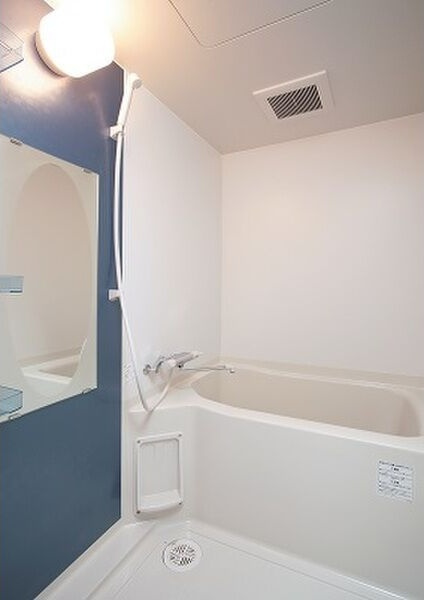 セレニテ新大阪弐番館の浴室