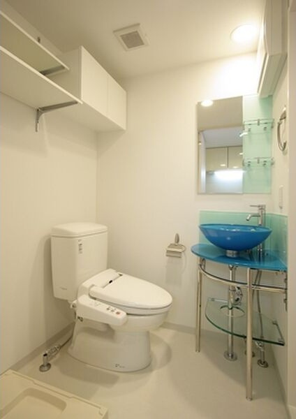 セレニテ新大阪弐番館の洗面所