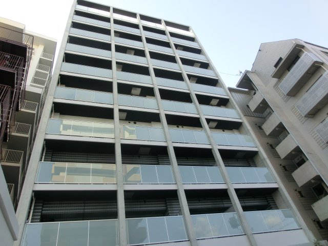 グランドゥーエ永和駅前の外観