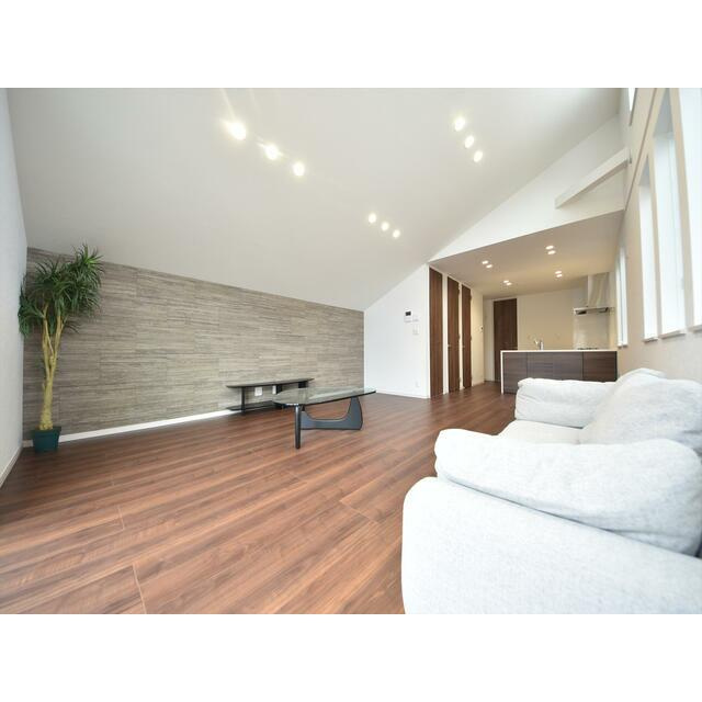 目黒区上目黒　完成新築戸建A号棟の居間・リビング