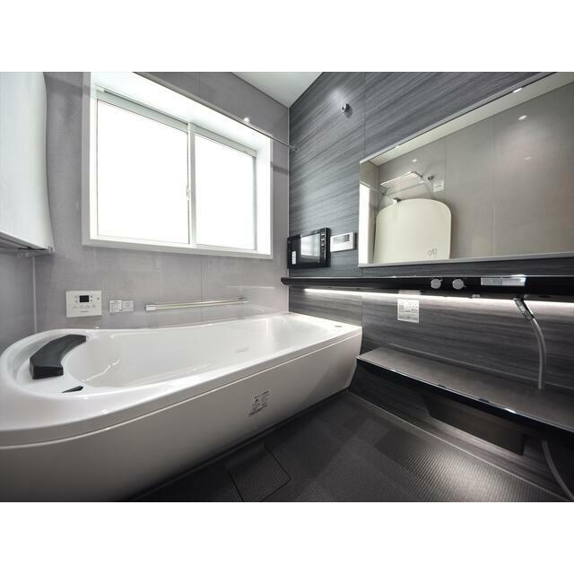 目黒区上目黒　完成新築戸建A号棟の浴室