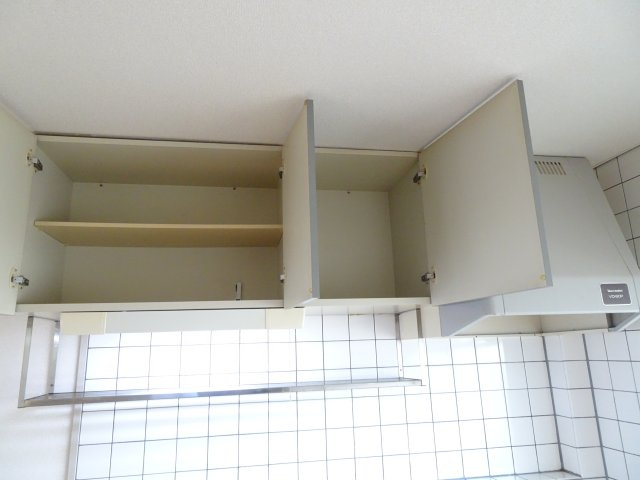 ロイヤルハイツ・廣瀬100のキッチン