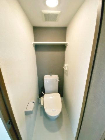 ＣＡＳＡ　ＢＩＡＮＣＡのトイレ|落ち着いた色調のトイレです