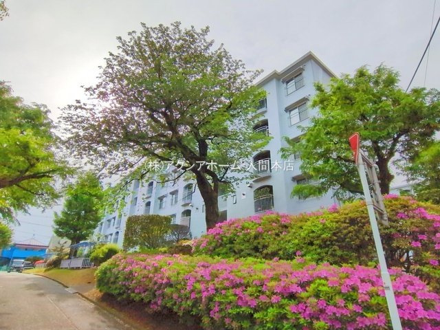 西武狭山グリーンヒル7号棟の外観