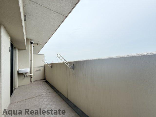 アルファスマート丸亀城東のバルコニー|陽当たり良好なバルコニーです