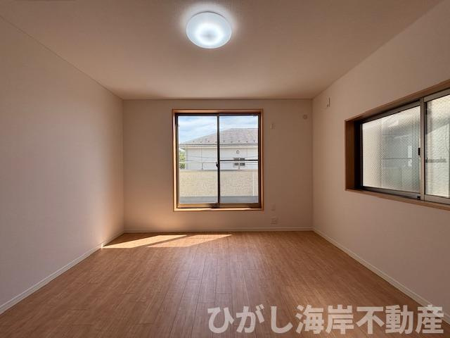 茅ヶ崎市ひばりが丘　中古戸建の洋室|新規リフォーム完了！　8帖　洋室