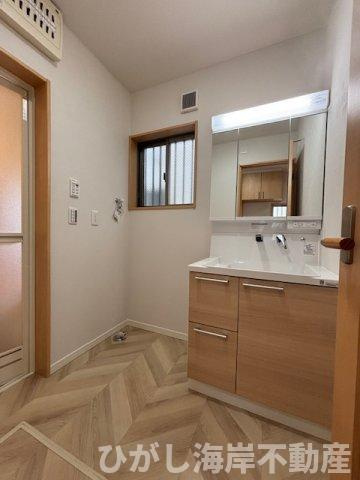 茅ヶ崎市ひばりが丘　中古戸建の脱衣所|新規リフォーム完了！　脱衣スペース