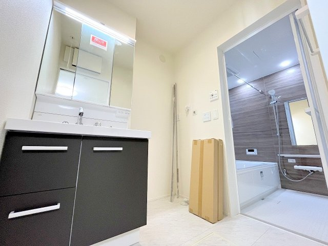 あきる野市二宮全２棟　新築分譲の独立洗面台