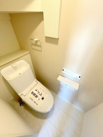 あきる野市二宮全２棟　新築分譲のトイレ