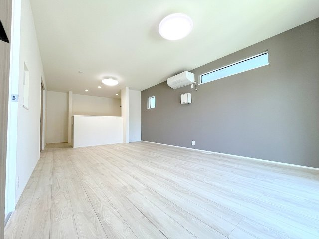 あきる野市二宮全２棟　新築分譲の居間・リビング