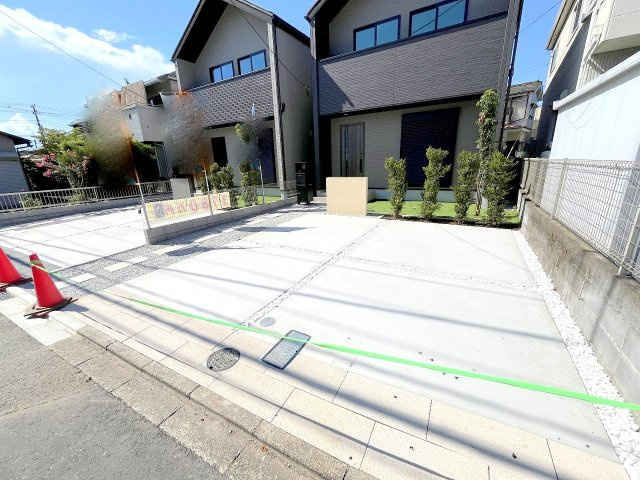 あきる野市二宮全２棟　新築分譲の駐車場