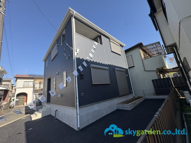 平塚市田村第45　新築戸建　全1棟1号棟の前面道路含む現地写真