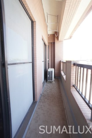 熊本市東区新南部３丁目の賃貸マンションのバルコニー