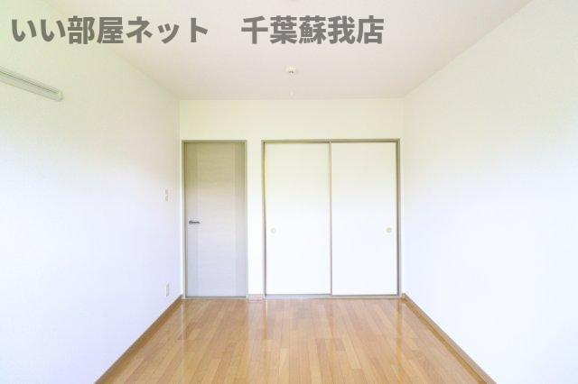 エイトフレア君塚の洋室|明るい洋室です