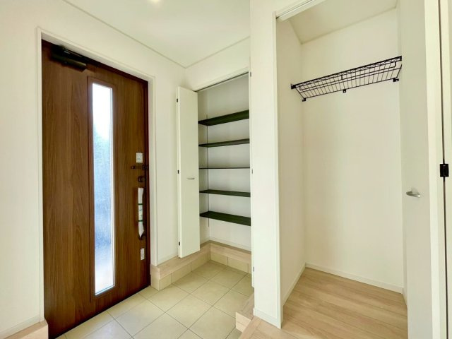 同仕様写真（バルコニー）
暖かな日差しのふりそそぐバルコニー