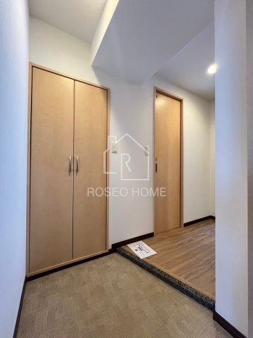 オースティ北梅田の玄関|同マンション別部屋：参考写真