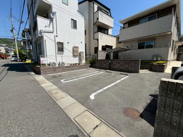 ミニカトレアⅠの駐車場