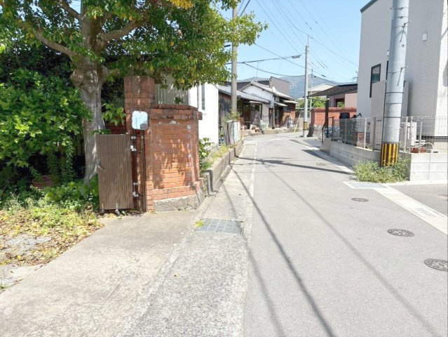 糟屋郡須恵町大字須恵　土地の前面道路含む現地写真|前面道路です！