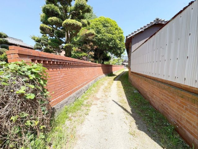 糟屋郡須恵町大字須恵　土地の周辺|北側通路（法外道路）