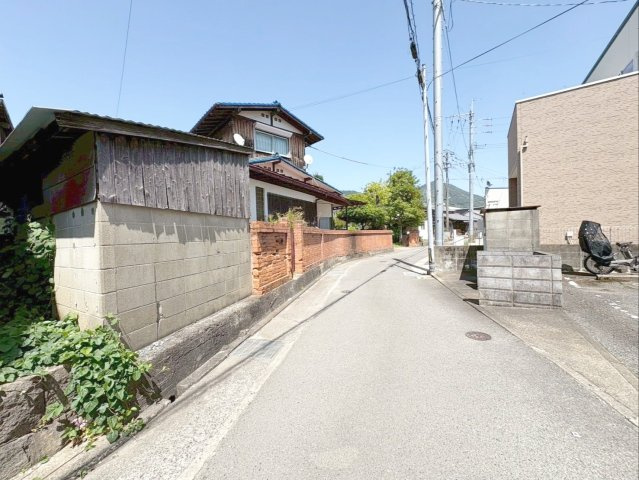 糟屋郡須恵町大字須恵　土地の外観|現在は木造瓦葺2階建ての古家があります！※解体更地渡しです！
