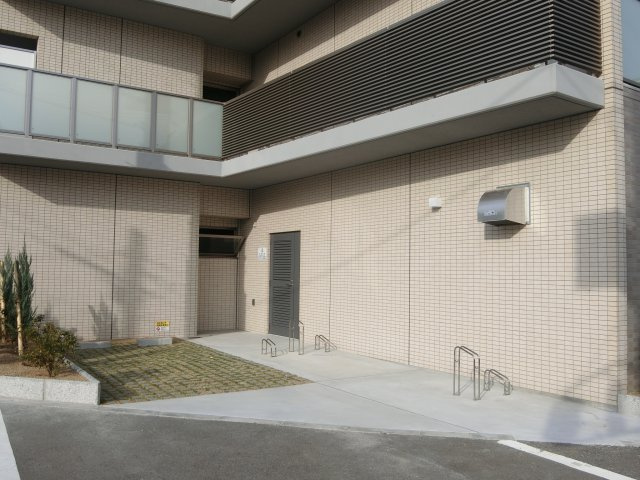 【駐車場】 | エヌエムキャトフヴァン