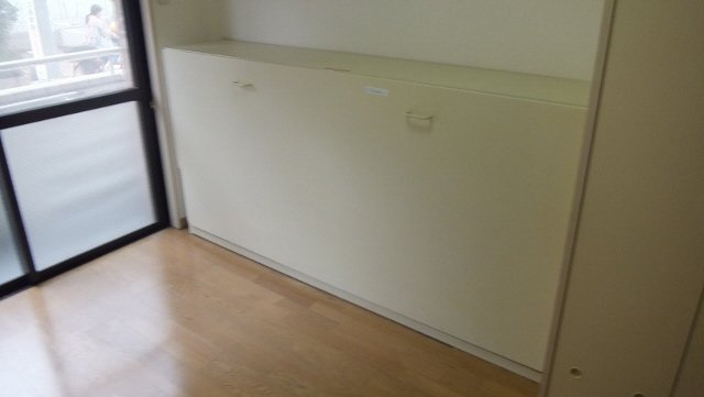 リトルロックのその他|収納ベッドたたみ時、