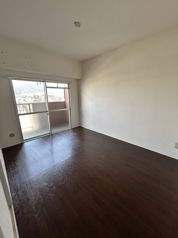 スカイガーデン東大阪の洋室