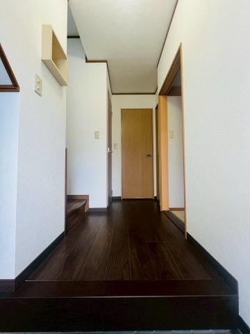 千鳥が丘3丁目貸家の玄関