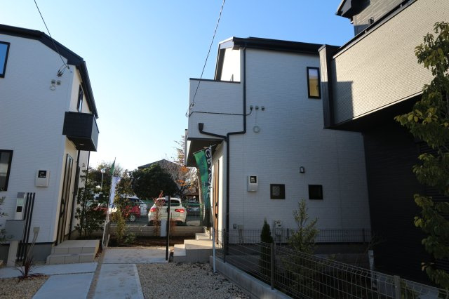 【GRAFARE】芝久保町19期　全17区画の外観|家族が揃って食事できるゆとりある大きさのLDK約16～20帖