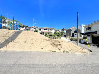 【前面道路含む現地写真】 | 日野南4丁目建築条件なし売地No3 | ◆子育て世代のスタッフもいますので、お客様目線での物件選び、ご提案が可能です。お問い合わせいただきました物件以外も多数ご紹介させていただきます。