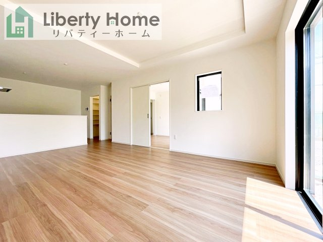 常陸太田市馬場町2期　新築戸建の居間・リビング