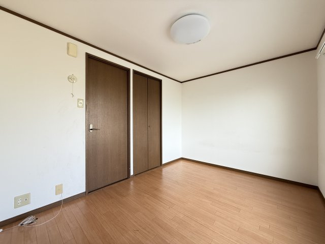 シャトル市大前の居間・リビング