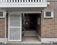 ラフィーネＢのエントランス