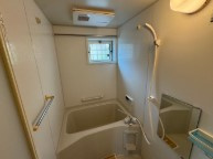 ラフィーネＢの浴室